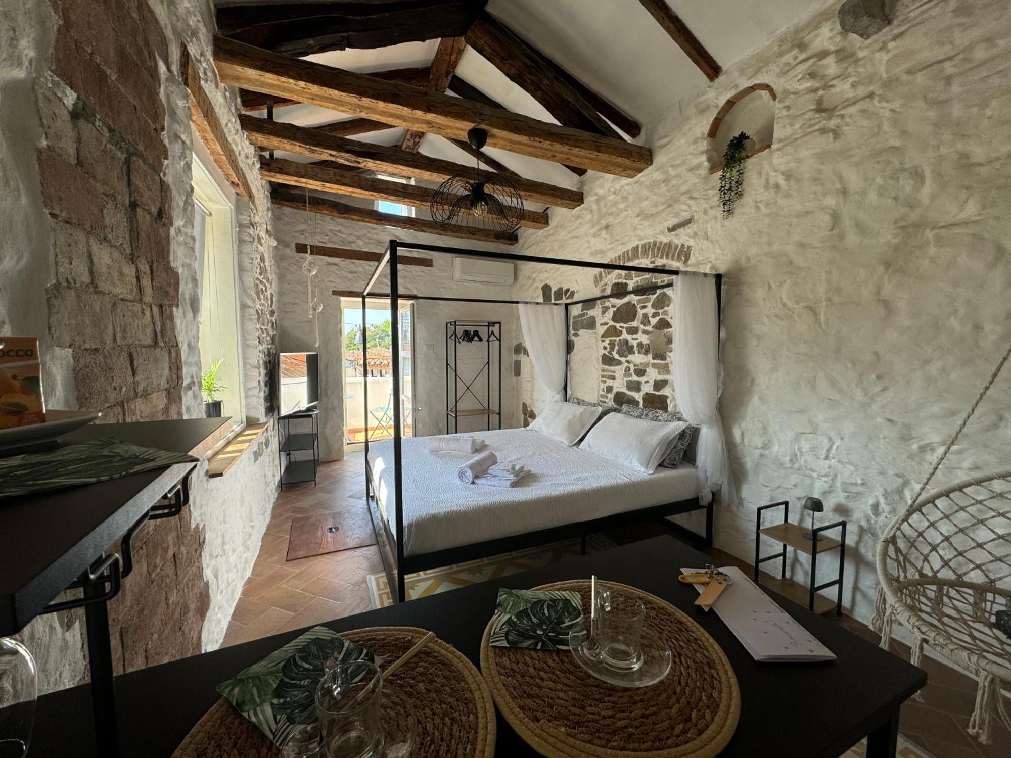 Loving My Rooms 3 - Incantevole Monolocale Nel Centro Storico Гориция Екстериор снимка