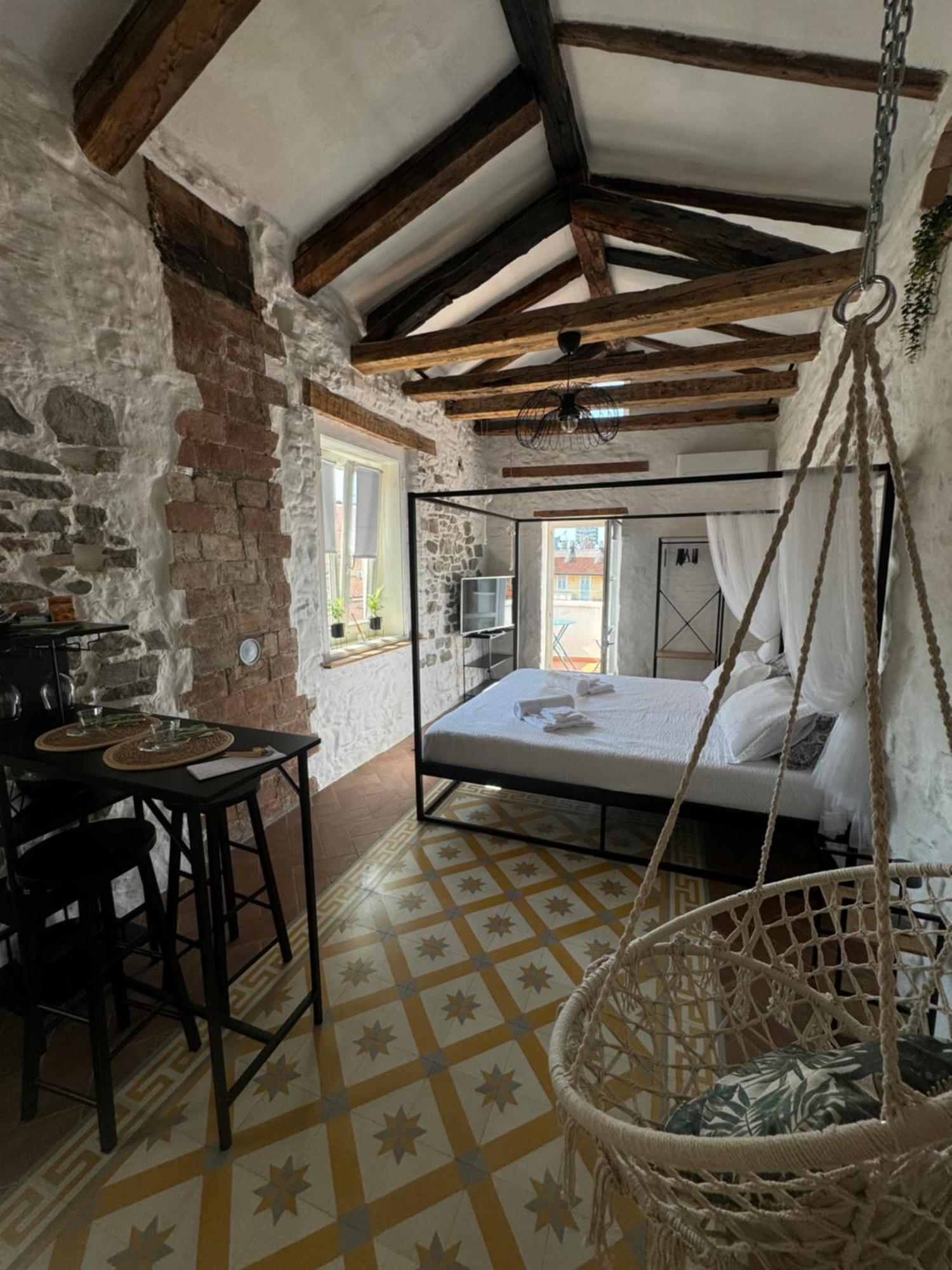 Loving My Rooms 3 - Incantevole Monolocale Nel Centro Storico Гориция Екстериор снимка